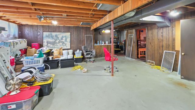 6089 N Seymour Road, Flushing, MI 48433