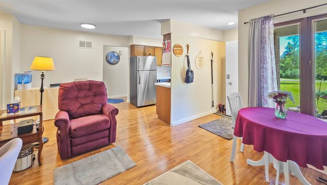 6089 N Seymour Road, Flushing, MI 48433