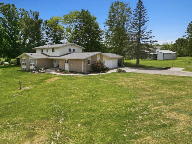 6089 N Seymour Road, Flushing, MI 48433