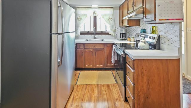 6089 N Seymour Road, Flushing, MI 48433