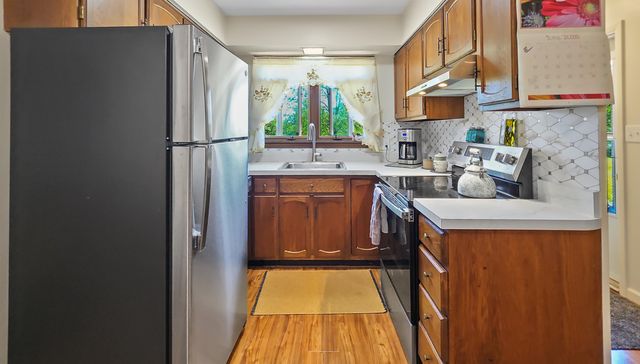 6089 N Seymour Road, Flushing, MI 48433