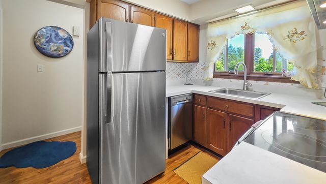 6089 N Seymour Road, Flushing, MI 48433