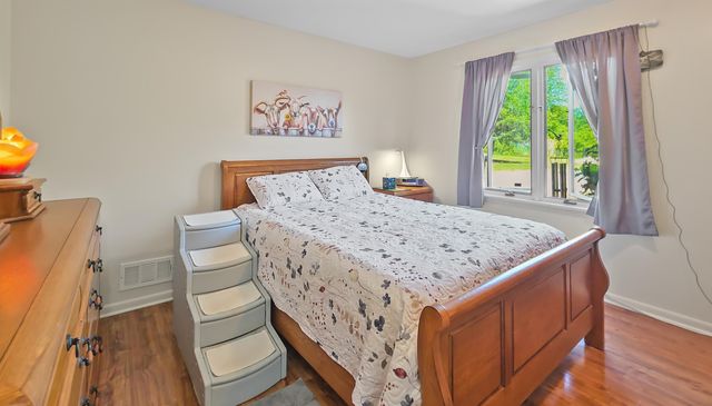 6089 N Seymour Road, Flushing, MI 48433