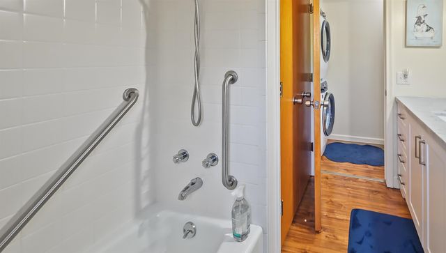 6089 N Seymour Road, Flushing, MI 48433