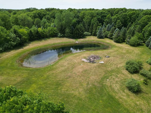 6089 N Seymour Road, Flushing, MI 48433