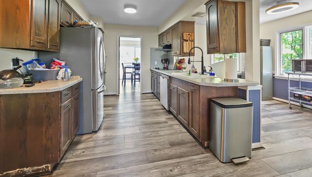 6089 N Seymour Road, Flushing, MI 48433