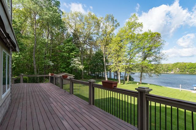 7342 Bentwood Trail, Kalamazoo, MI 49009