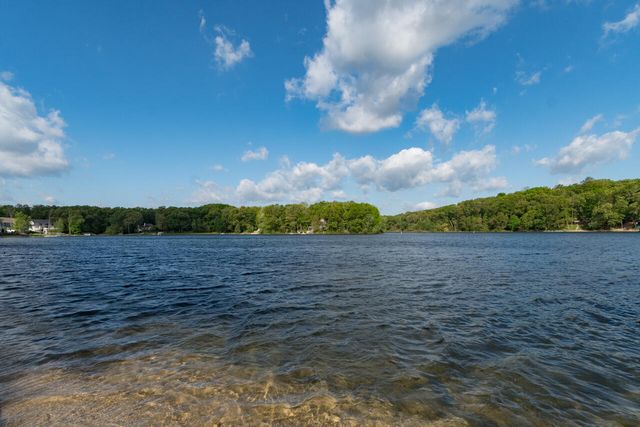 7342 Bentwood Trail, Kalamazoo, MI 49009