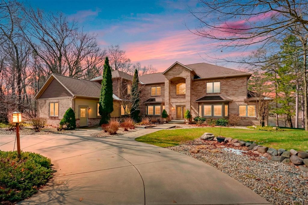 7342 Bentwood Trail, Kalamazoo, MI 49009