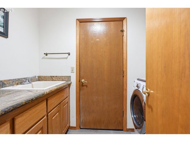 1679 Sw GOUCHER St, Mc Minnville, OR 97128