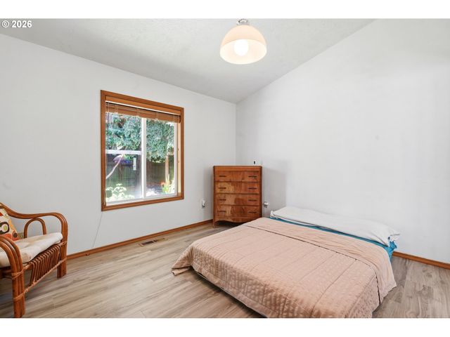 1679 Sw GOUCHER St, Mc Minnville, OR 97128