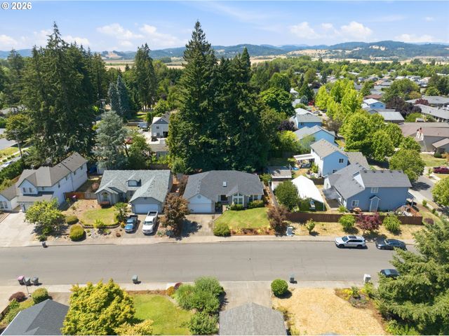 1679 Sw GOUCHER St, Mc Minnville, OR 97128