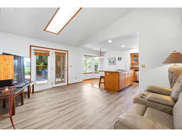 1679 Sw GOUCHER St, Mc Minnville, OR 97128