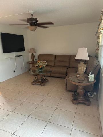 1011 Cornwall A 1011, Boca Raton, FL 33434