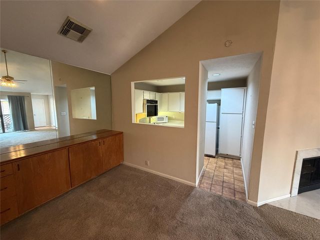 2829 Timmons Lane 172, Houston, TX 77027