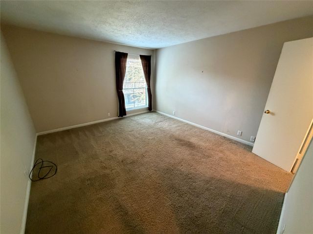 2829 Timmons Lane 172, Houston, TX 77027