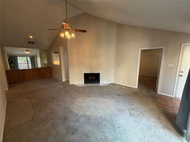 2829 Timmons Lane 172, Houston, TX 77027