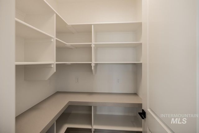 6229 S Hope Ave, Meridian, ID 83642