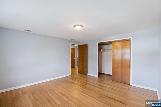 17 Kossuth Street, Wallington, NJ 07057