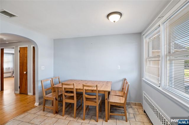 17 Kossuth Street, Wallington, NJ 07057