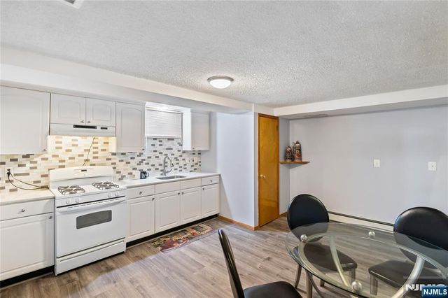 17 Kossuth Street, Wallington, NJ 07057