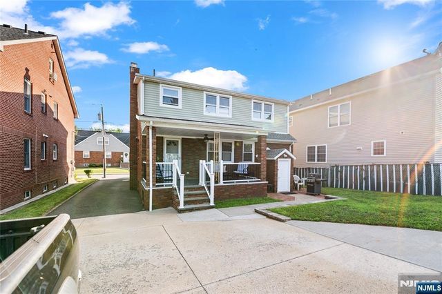 17 Kossuth Street, Wallington, NJ 07057