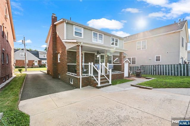 17 Kossuth Street, Wallington, NJ 07057