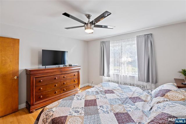 17 Kossuth Street, Wallington, NJ 07057