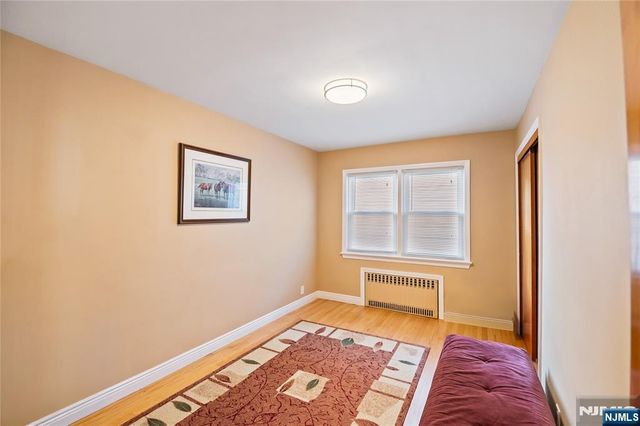 17 Kossuth Street, Wallington, NJ 07057