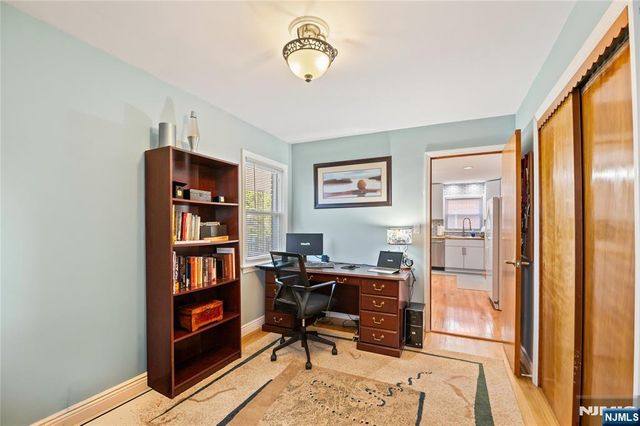 17 Kossuth Street, Wallington, NJ 07057