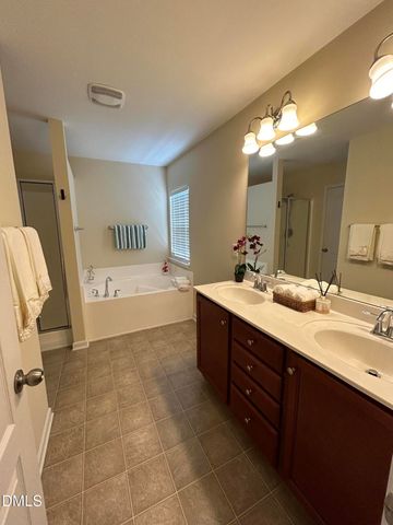 713 Bay Bouquet Lane, Apex, NC 27523