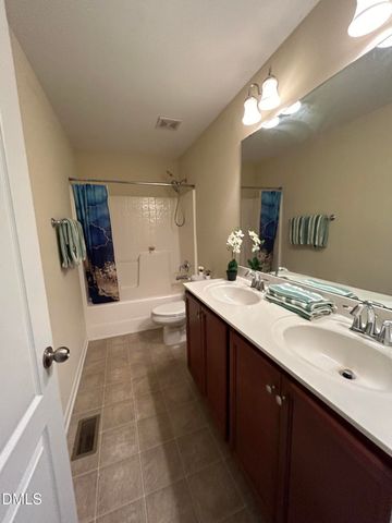 713 Bay Bouquet Lane, Apex, NC 27523