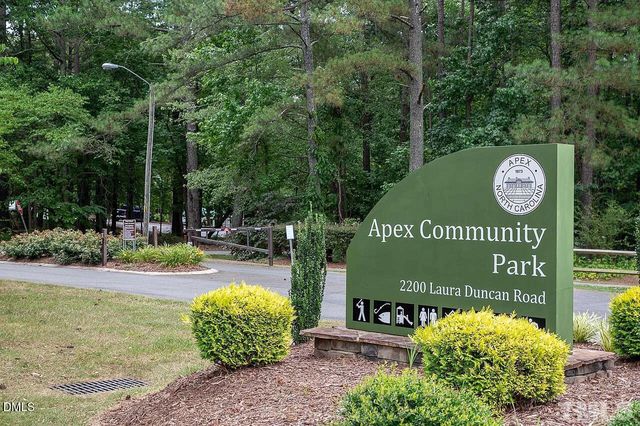 713 Bay Bouquet Lane, Apex, NC 27523