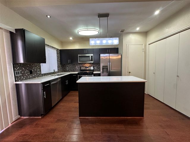 2910 Grants Lake Boulevard 1401, Sugar Land, TX 77479