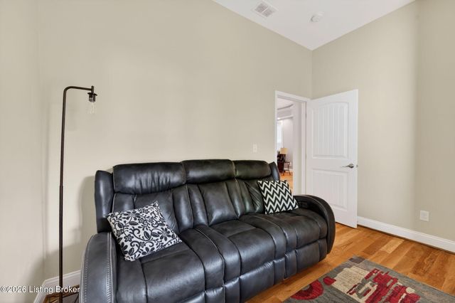 1320 Winter Ave, Louisville, KY 40204