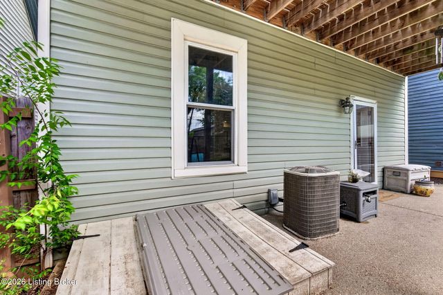 1320 Winter Ave, Louisville, KY 40204