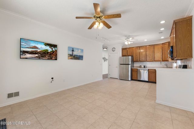 18 Amberwinds Court, Lakewood, NJ 08701
