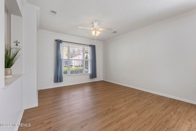 18 Amberwinds Court, Lakewood, NJ 08701