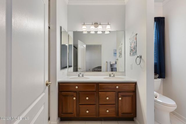 18 Amberwinds Court, Lakewood, NJ 08701
