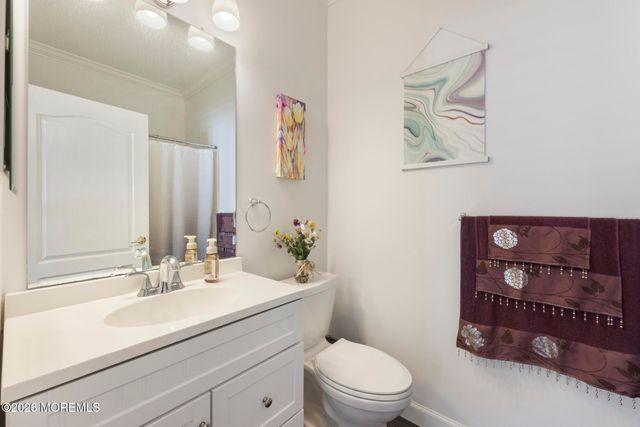 18 Amberwinds Court, Lakewood, NJ 08701
