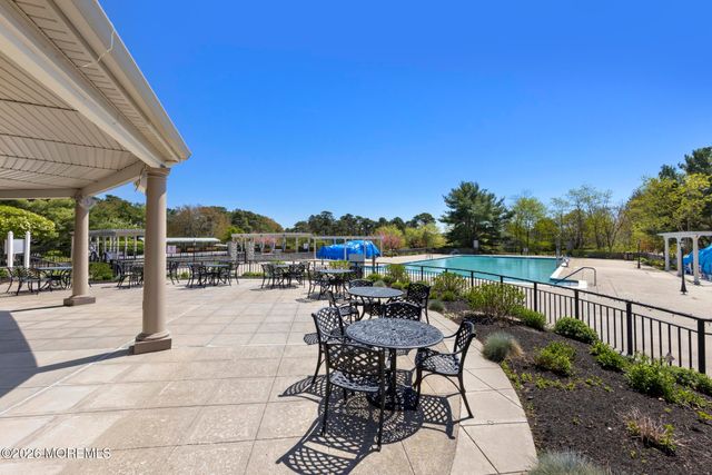 18 Amberwinds Court, Lakewood, NJ 08701