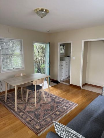 2120 Williams Street, Palo Alto, CA 94306