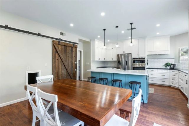 1977 Goshen Avenue, Clovis, CA 93611