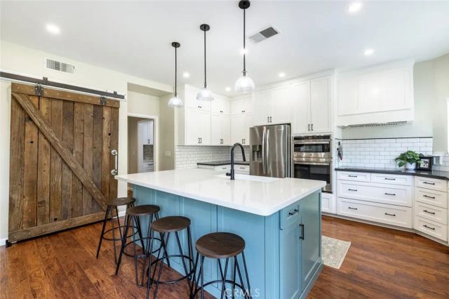 1977 Goshen Avenue, Clovis, CA 93611