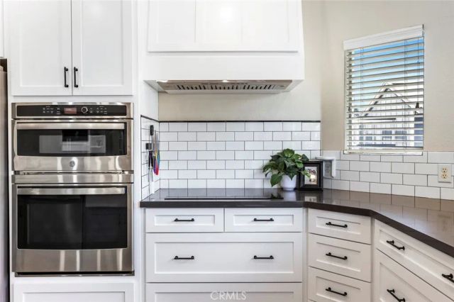 1977 Goshen Avenue, Clovis, CA 93611