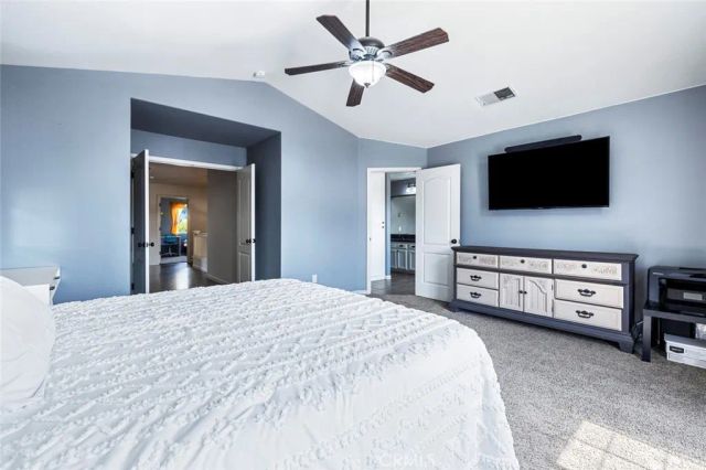 1977 Goshen Avenue, Clovis, CA 93611