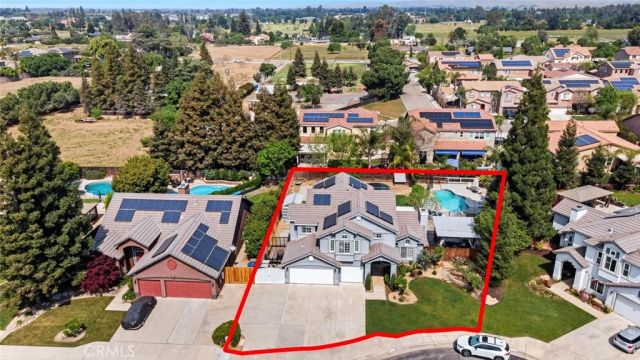 1977 Goshen Avenue, Clovis, CA 93611