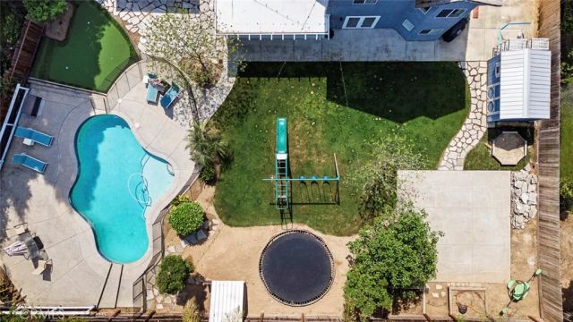 1977 Goshen Avenue, Clovis, CA 93611