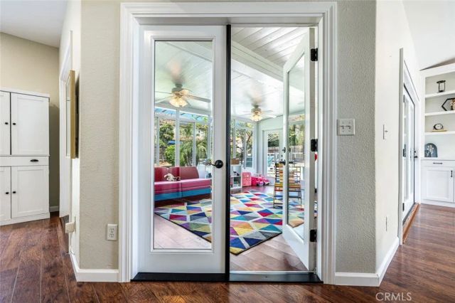 1977 Goshen Avenue, Clovis, CA 93611