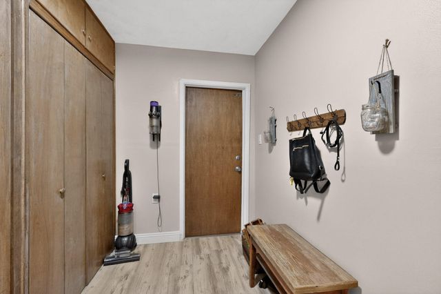430 Abo Road, Bosque Farms, NM 87068
